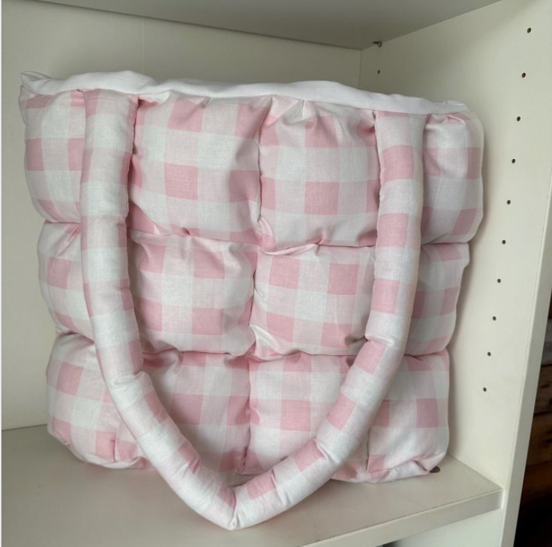 Puff Tote Bag April 15th and 17th 6:00pm to 9:00pm